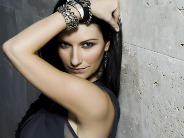 Laura Pausini quer trabalhar com Shakira
