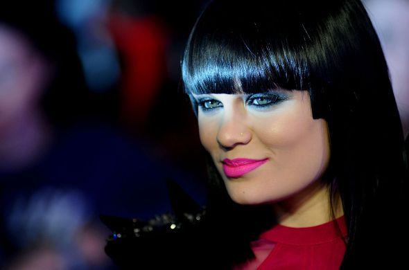 Jessie J domino video ufficiale 2011
