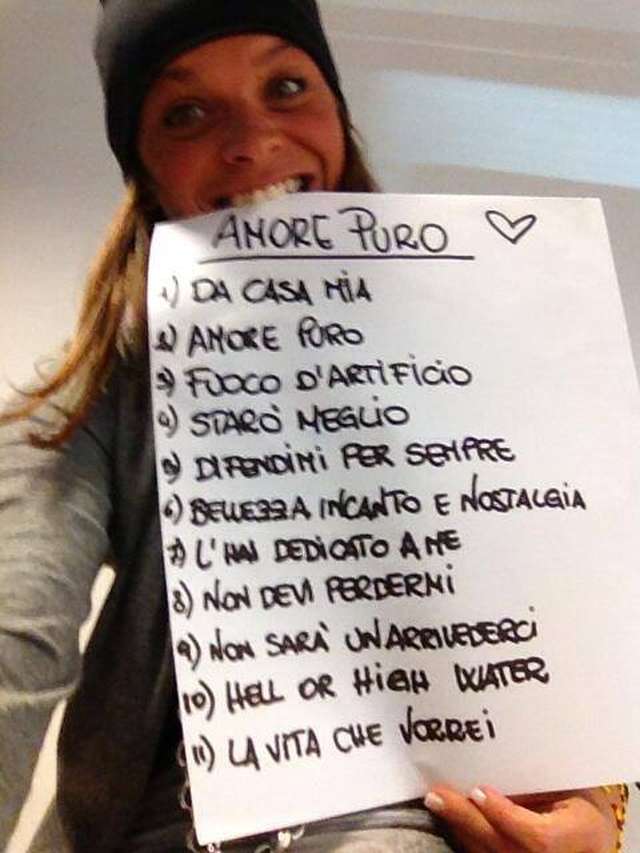 Alessandra Amoroso Amore Puro tracklist